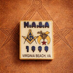 Mid-Atlantic Shriners Association 1999 Virginia Beach Vintage Masonic Lapel Pin